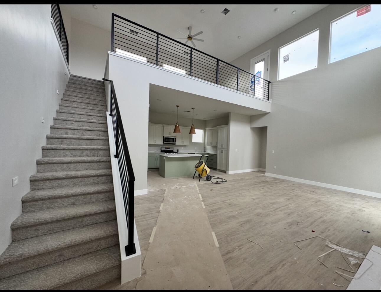 EAGLE POINTE - Residential