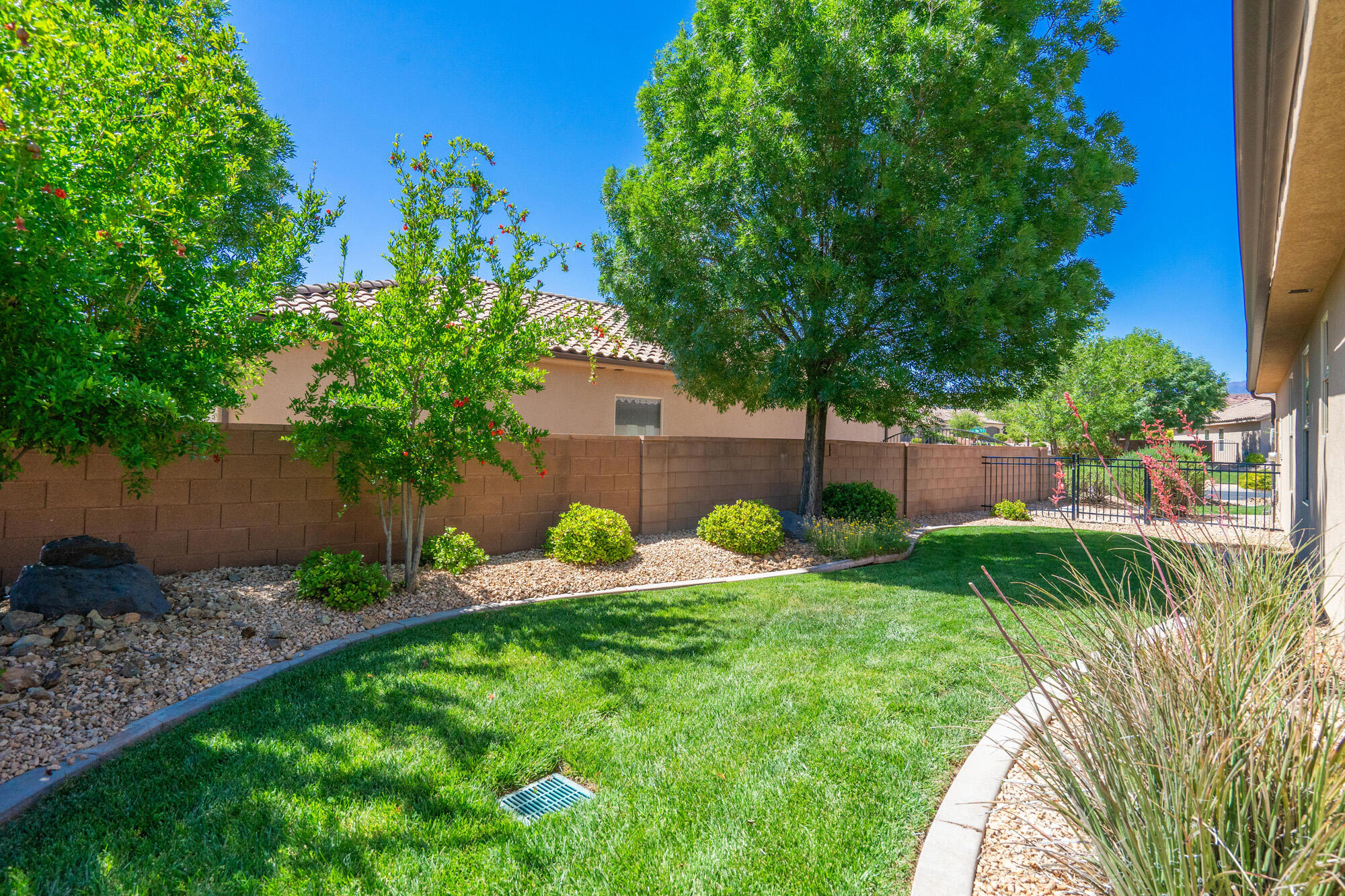 SIENNA HEIGHTS - Residential