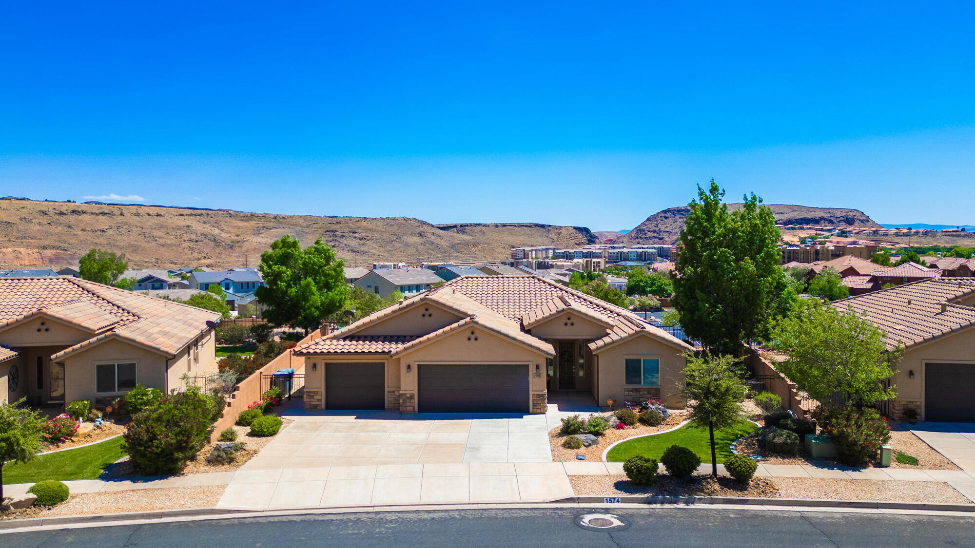 SIENNA HEIGHTS - Residential