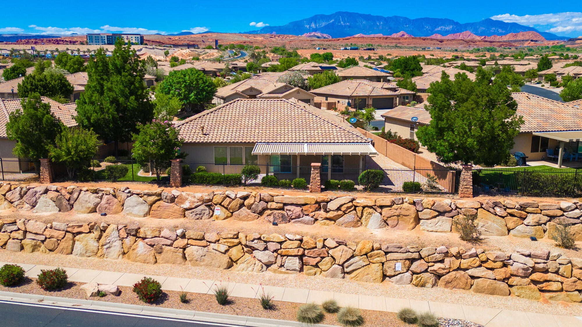 SIENNA HEIGHTS - Residential