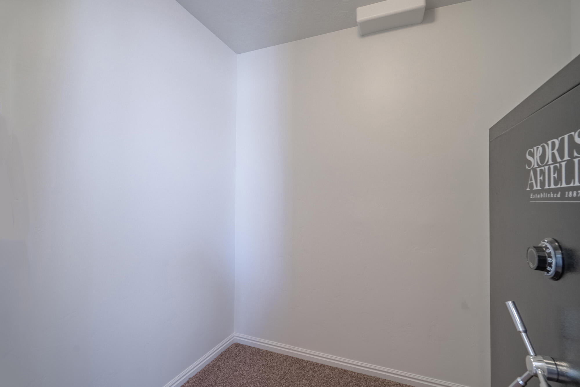 SIENNA HEIGHTS - Residential