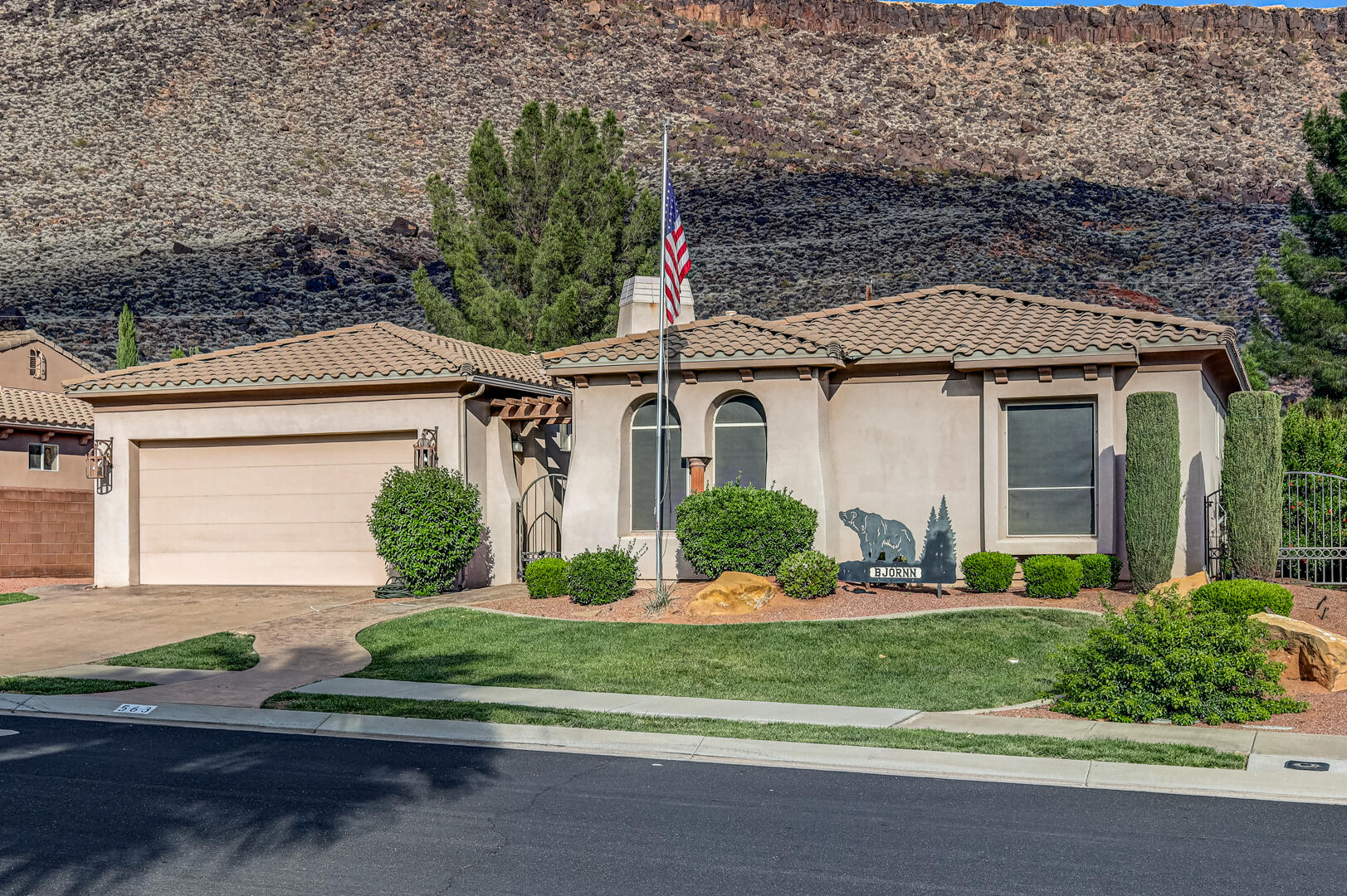 PINE BROOK - Residential