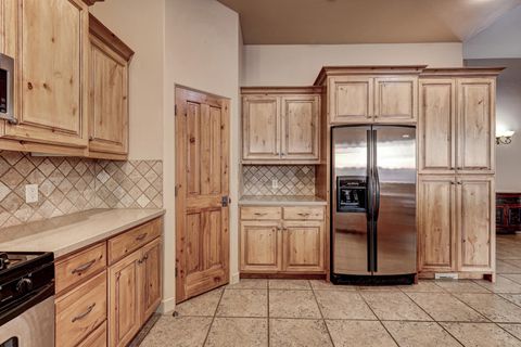 Tiny photo for 563 S PINE BROOK LN, Saint George, UT 84770 (MLS # 26-271355)