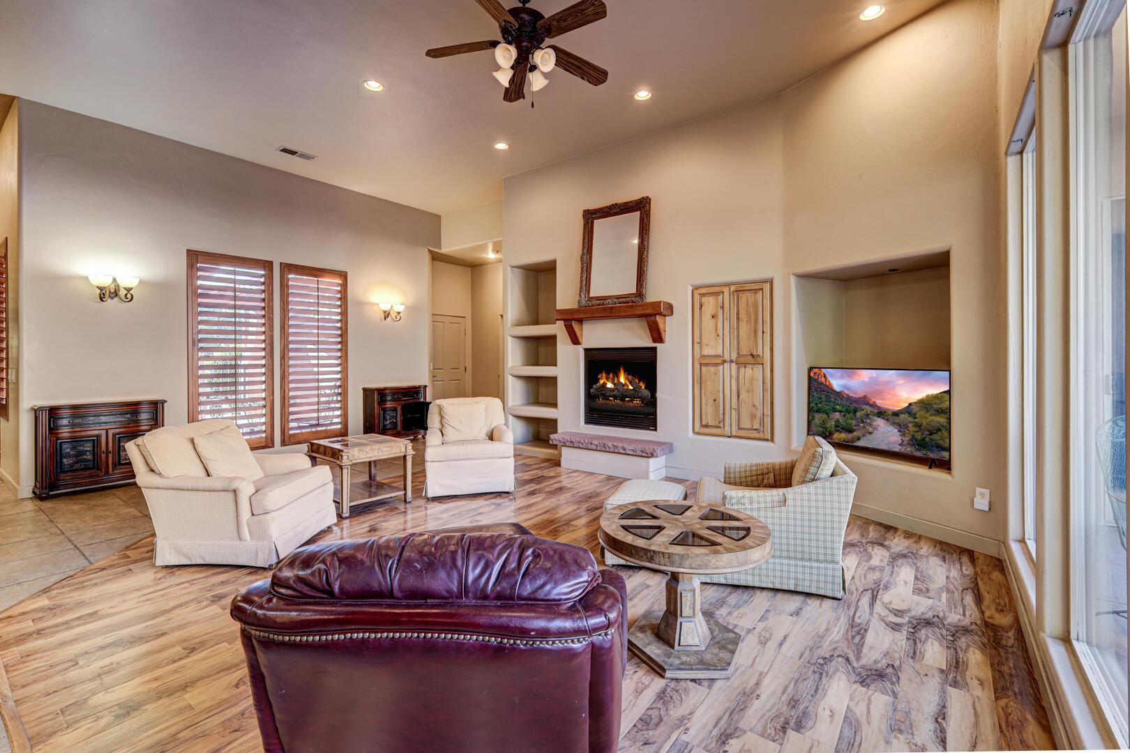 PINE BROOK - Residential