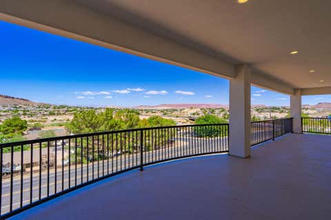 Tiny photo for 3043 S SWEETGUM CIR, Saint George, UT 84790 (MLS # 26-269334)