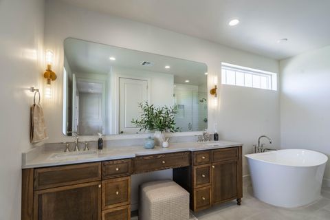 Tiny photo for 3043 S SWEETGUM CIR, Saint George, UT 84790 (MLS # 26-269334)