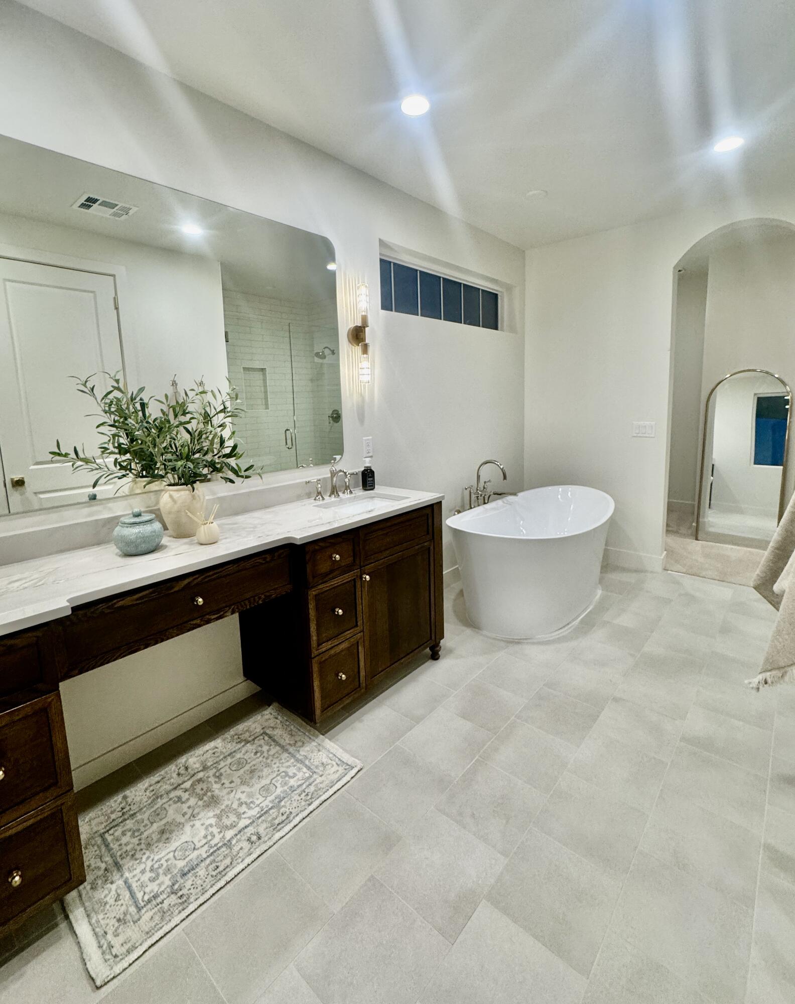 BLOOMINGTON HILLS - Residential