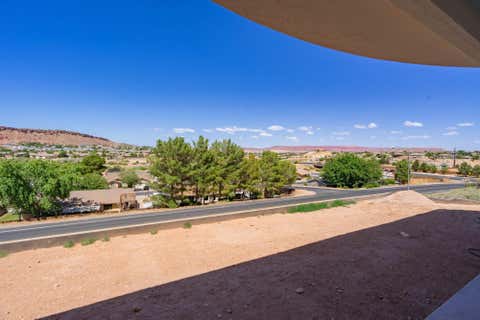 Tiny photo for 3043 S SWEETGUM CIR, Saint George, UT 84790 (MLS # 26-269334)