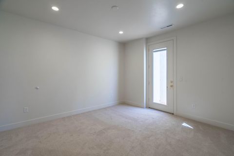 Tiny photo for 3043 S SWEETGUM CIR, Saint George, UT 84790 (MLS # 26-269334)