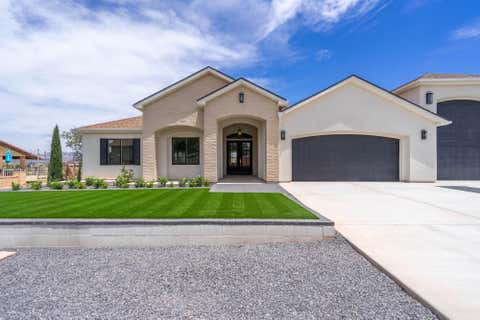 Tiny photo for 3043 S SWEETGUM CIR, Saint George, UT 84790 (MLS # 26-269334)