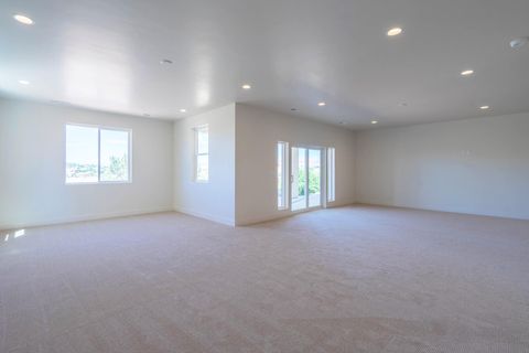 Tiny photo for 3043 S SWEETGUM CIR, Saint George, UT 84790 (MLS # 26-269334)