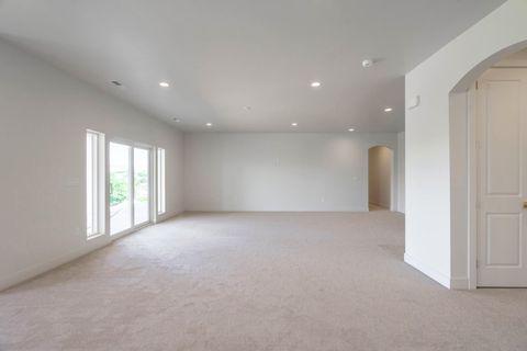 Tiny photo for 3043 S SWEETGUM CIR, Saint George, UT 84790 (MLS # 26-269334)