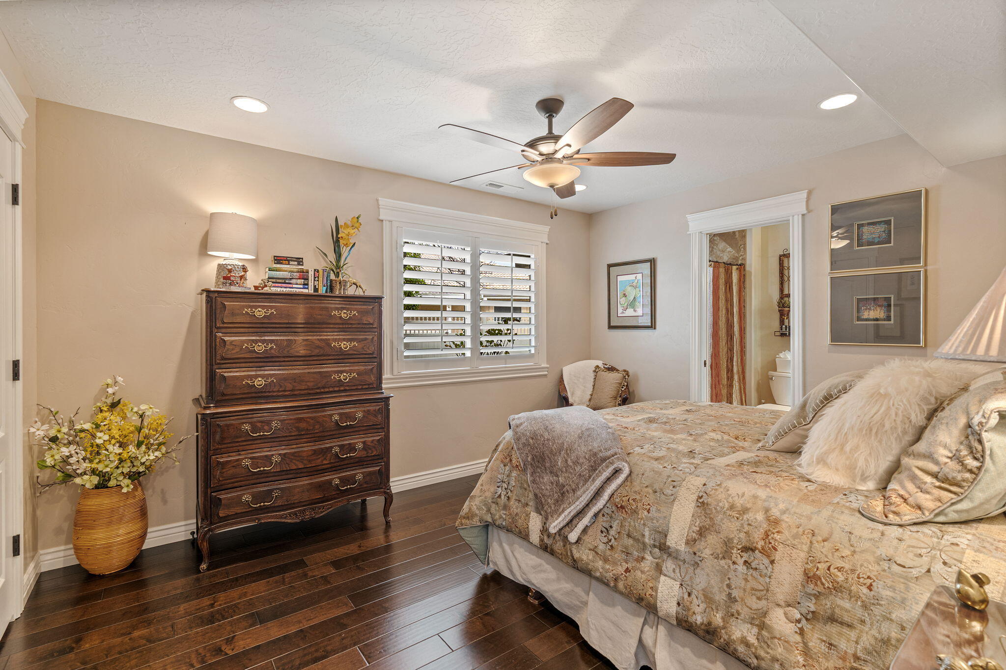 BOULDERS - Residential