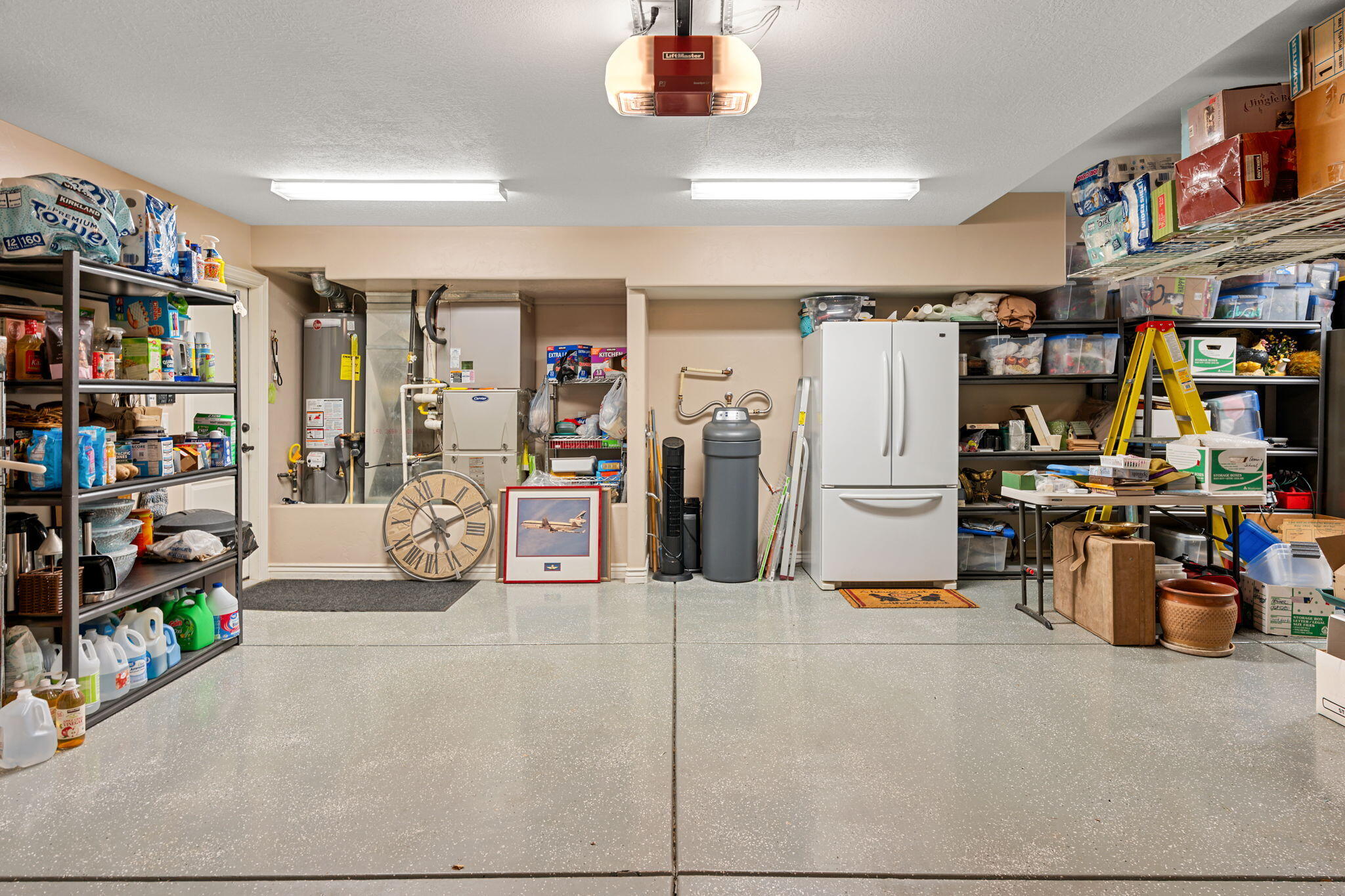 BOULDERS - Residential