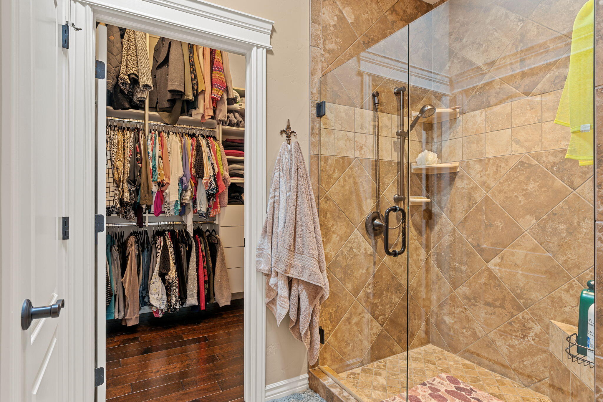 BOULDERS - Residential