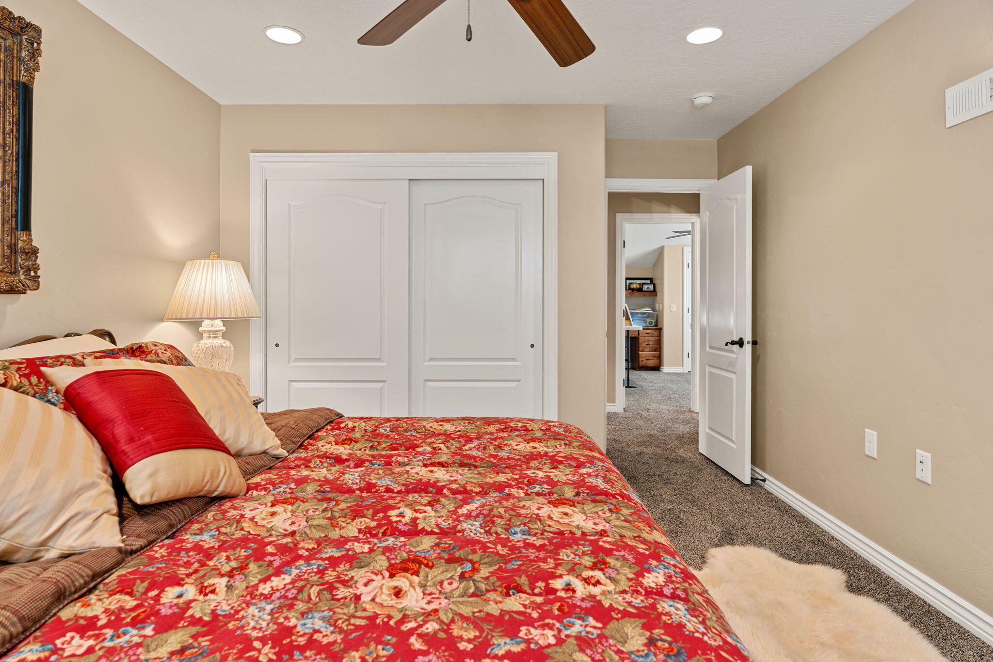 BOULDERS - Residential