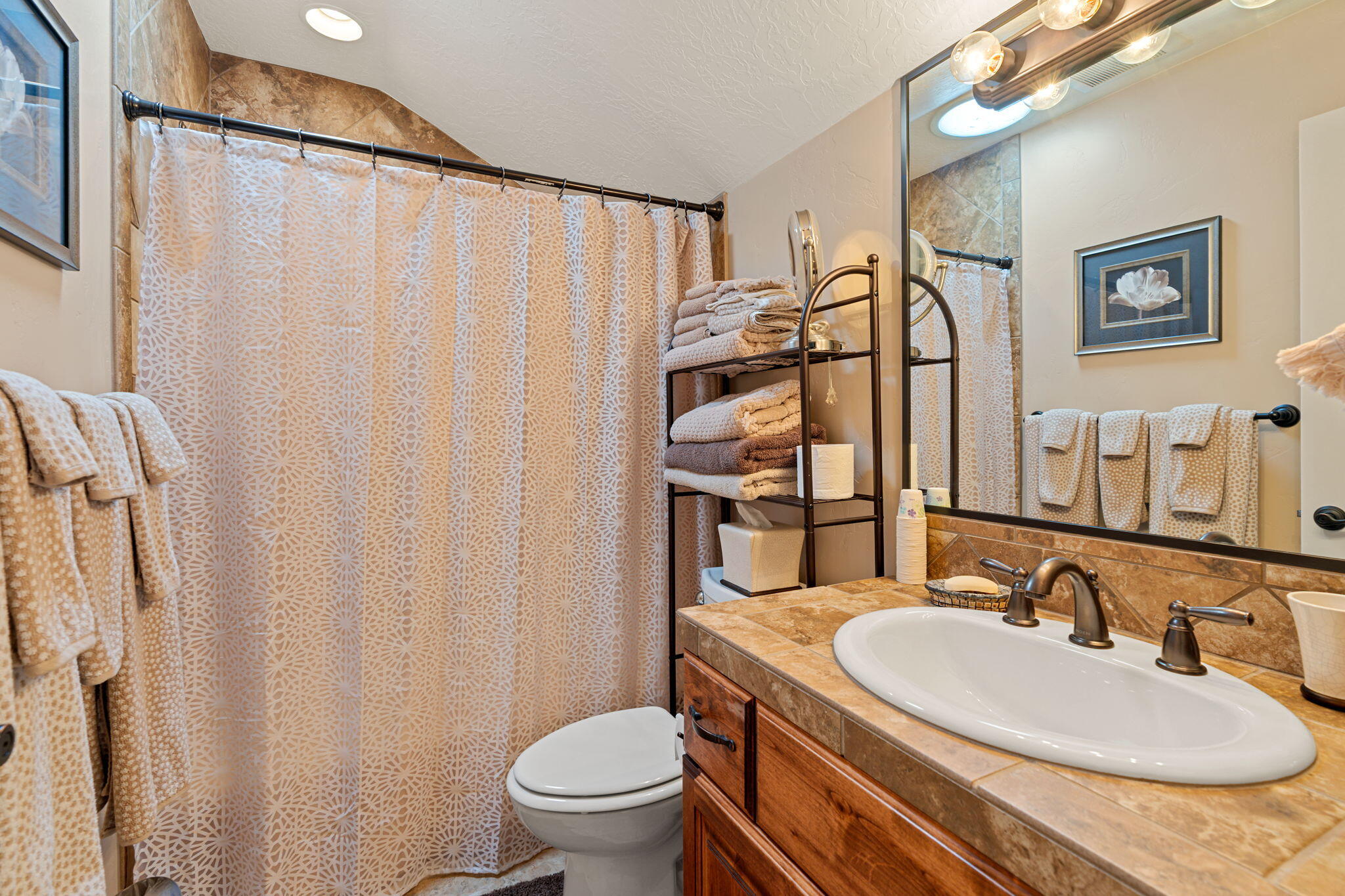 BOULDERS - Residential