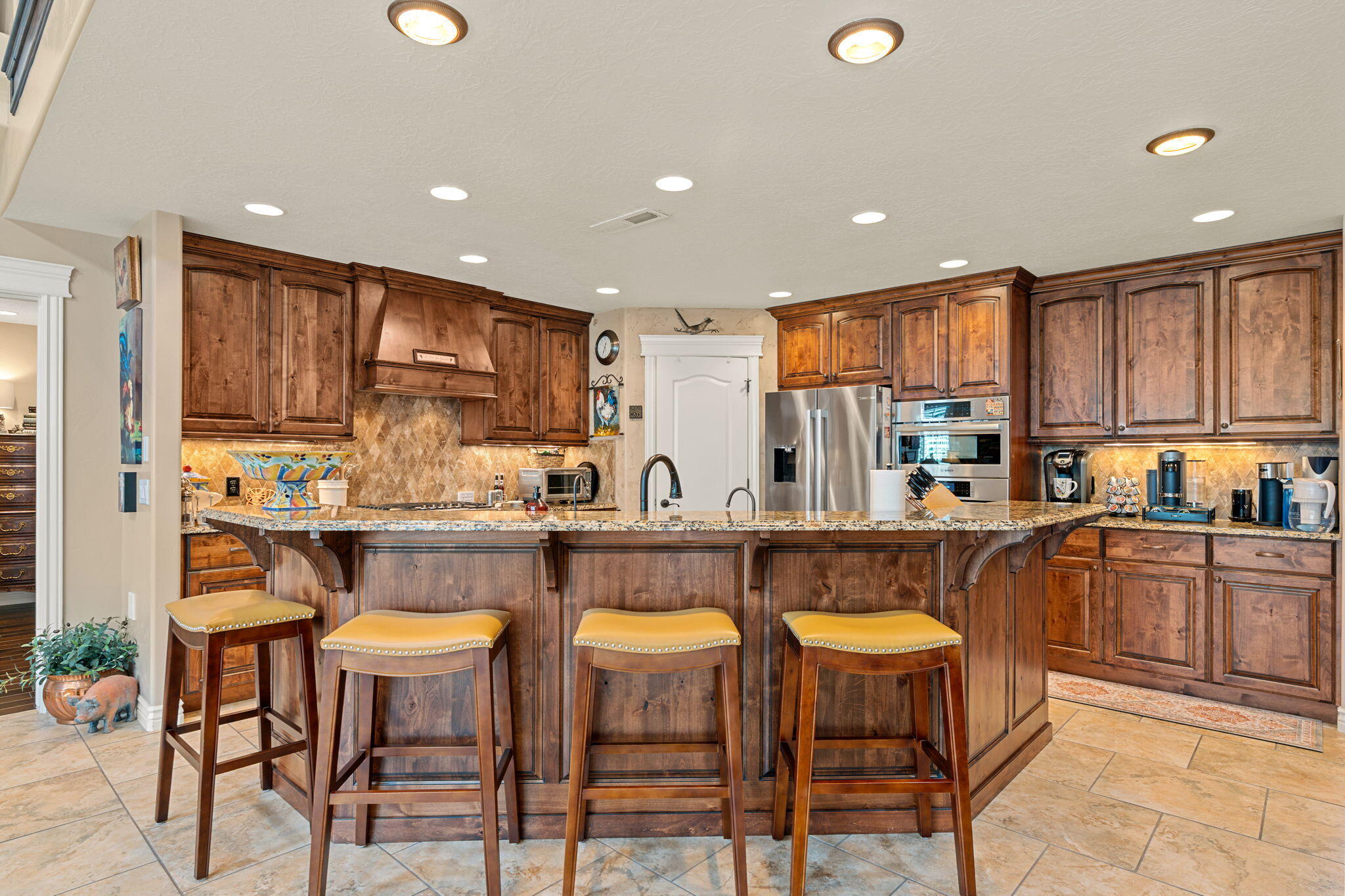 BOULDERS - Residential