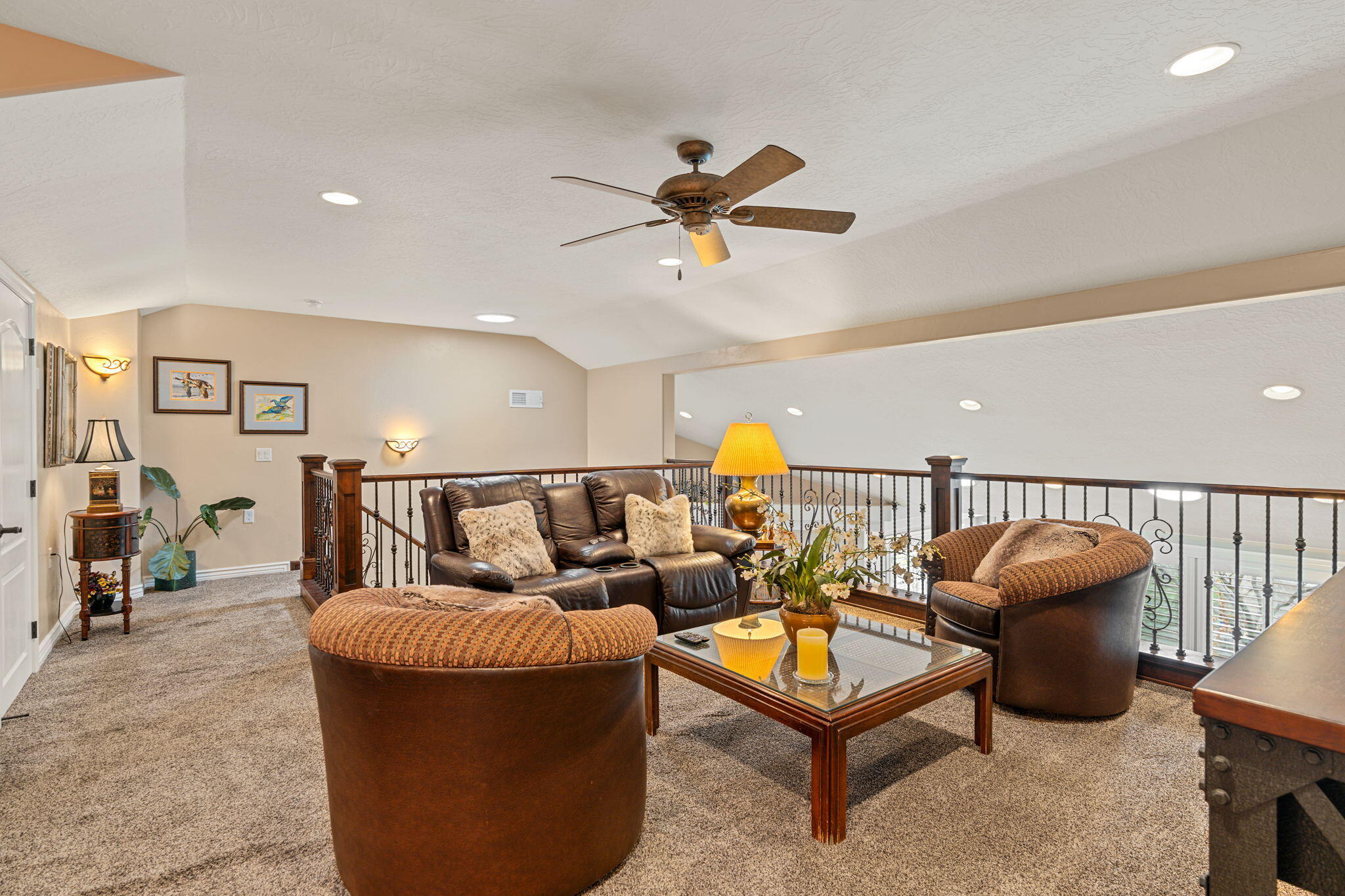 BOULDERS - Residential