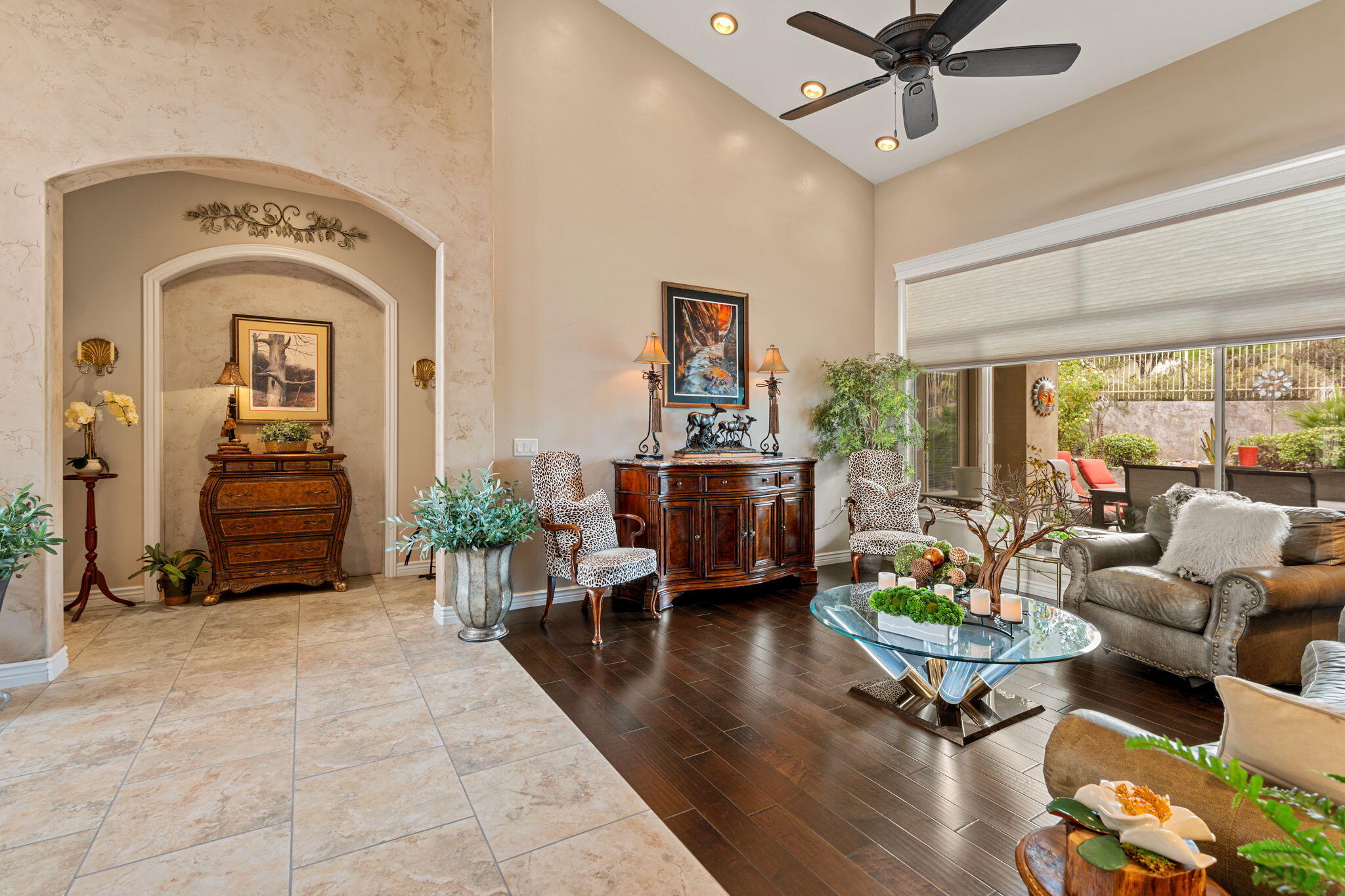 BOULDERS - Residential