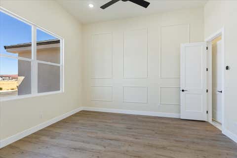 Tiny photo for 1717 S 3630 W, Hurricane, UT 84737 (MLS # 26-274804)