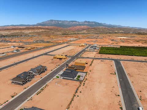 Tiny photo for 1717 S 3630 W, Hurricane, UT 84737 (MLS # 26-274804)