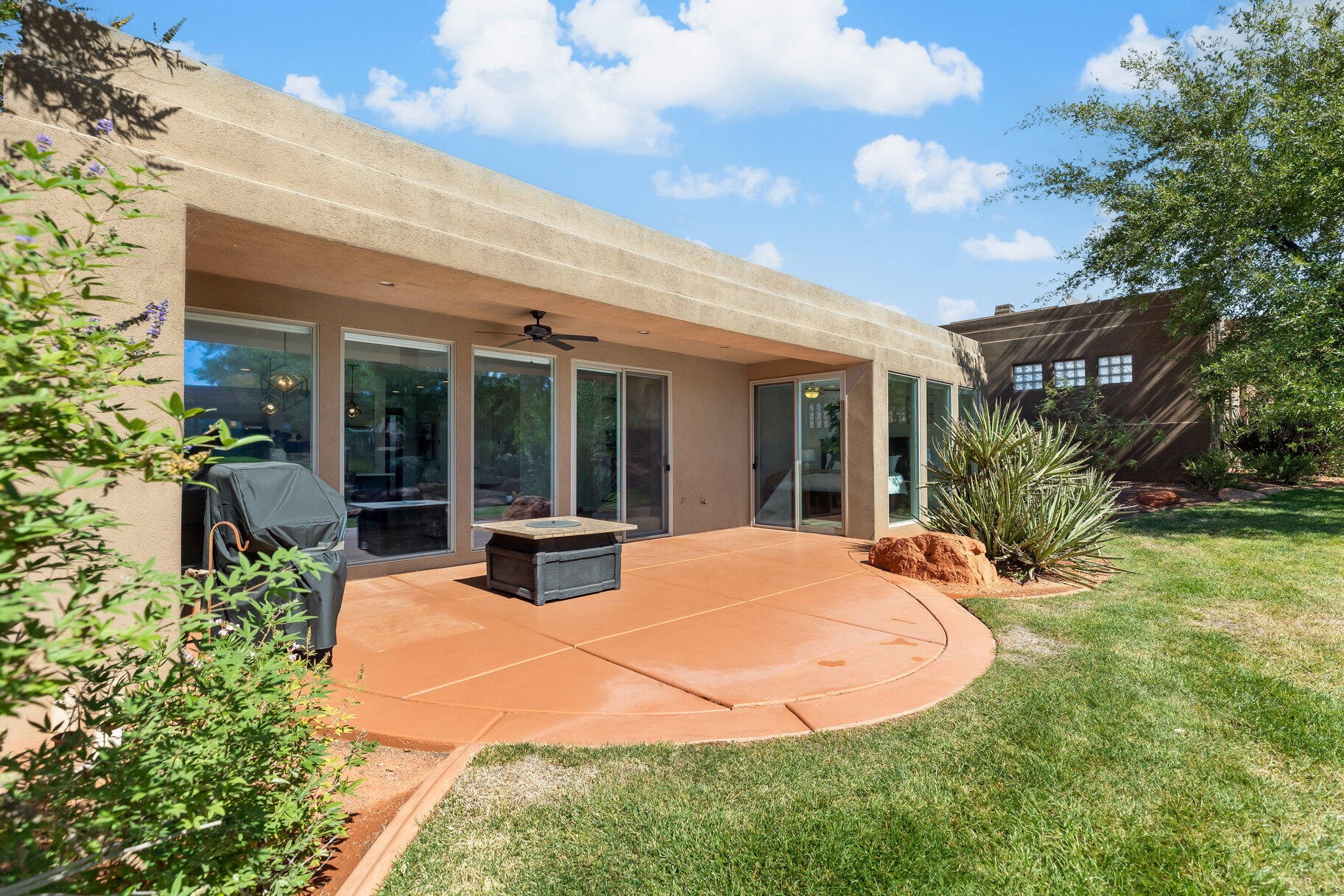 PAIUTE SPRINGS AT ENTRADA - Residential