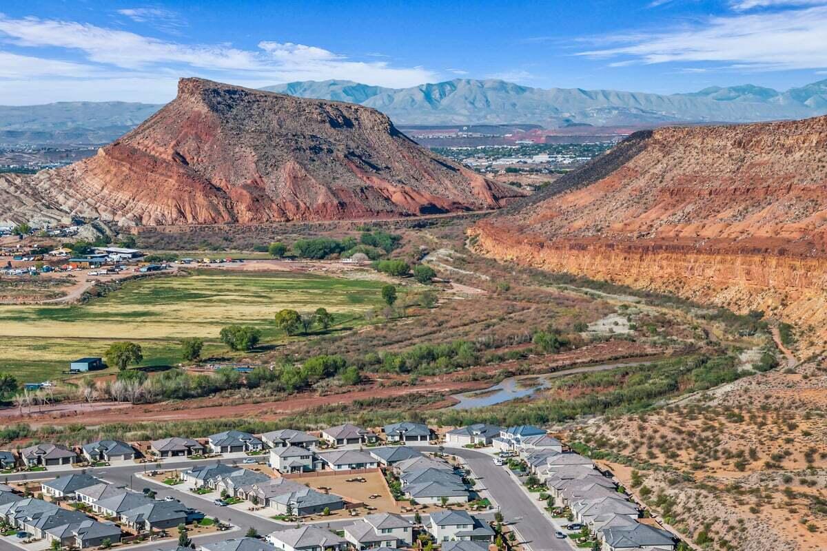 RIVERBEND AT SUNRISE VALLEY - Residential