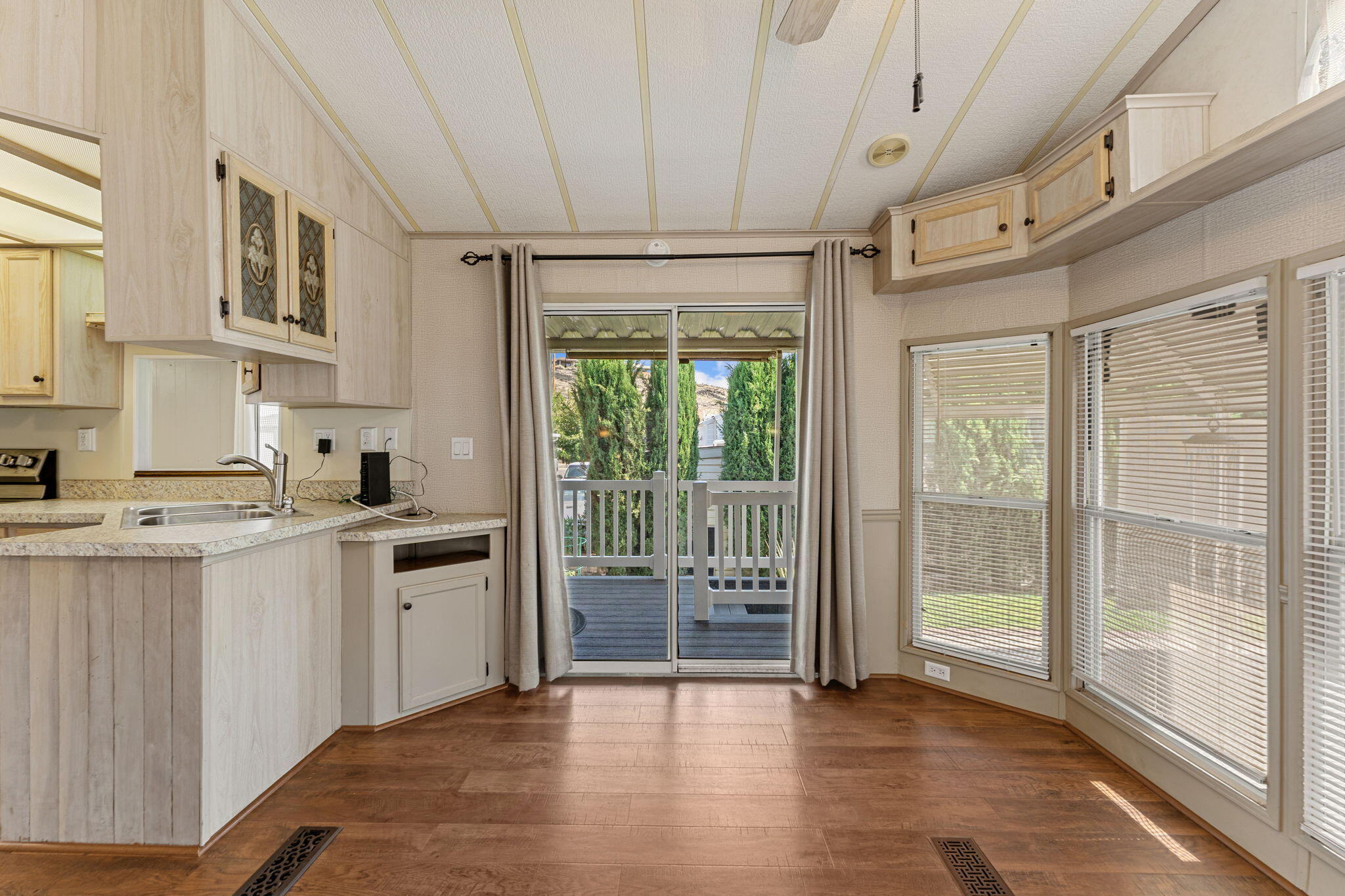 CHEROKEE SPRINGS RV PARK - Residential