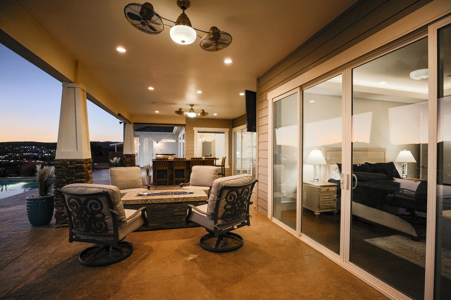 FOREMASTER RIDGE - Residential