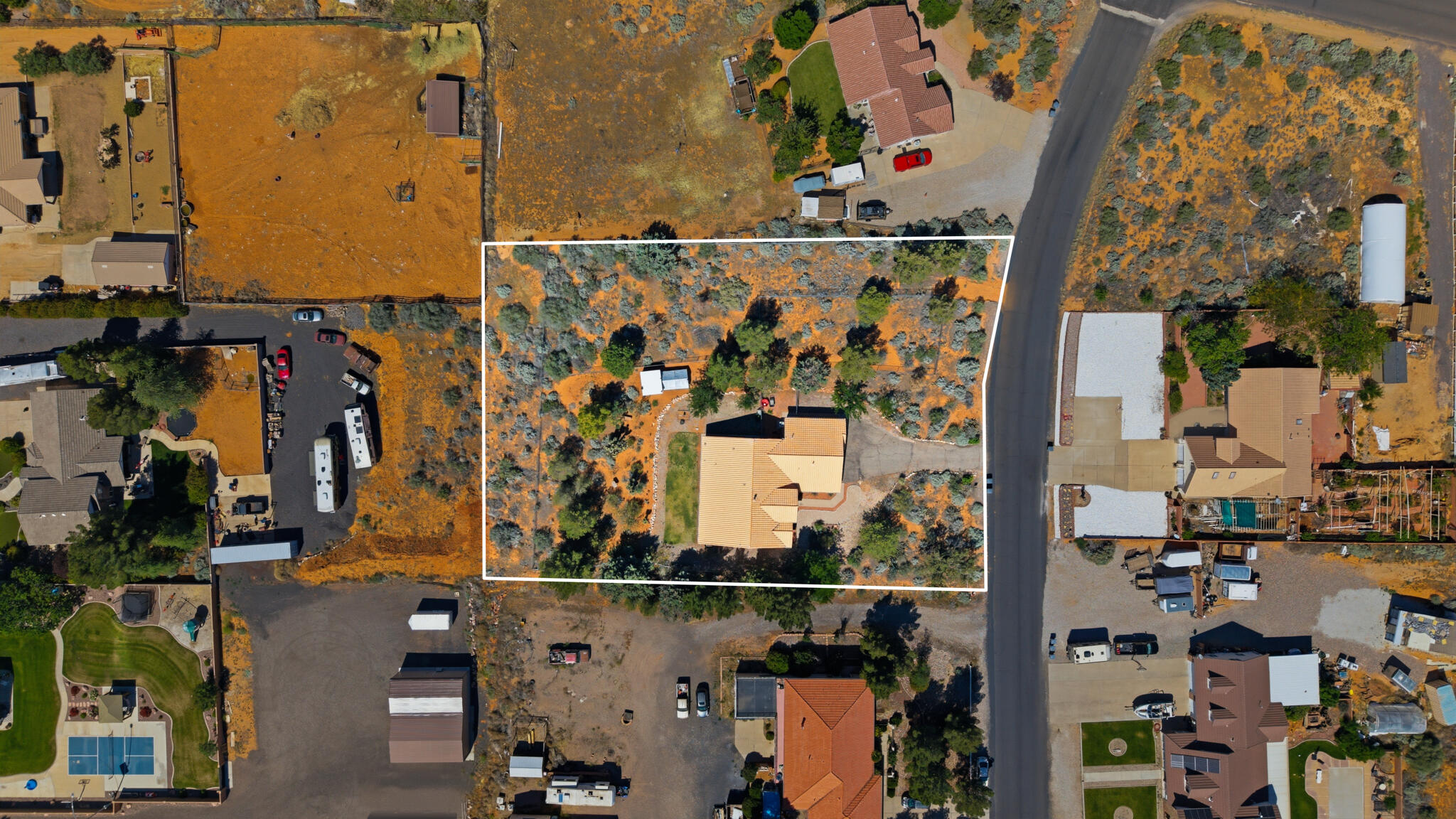 WINCHESTER HILLS - Residential