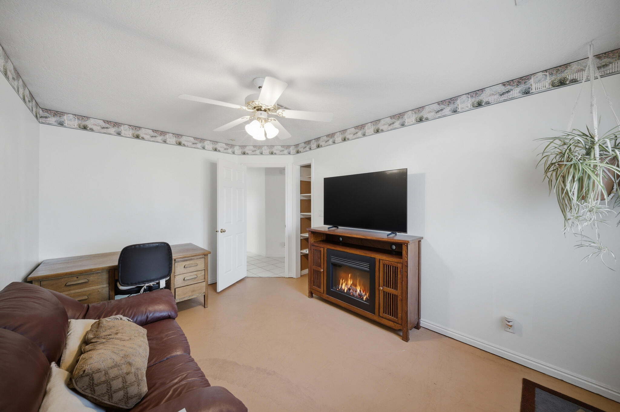 WINCHESTER HILLS - Residential