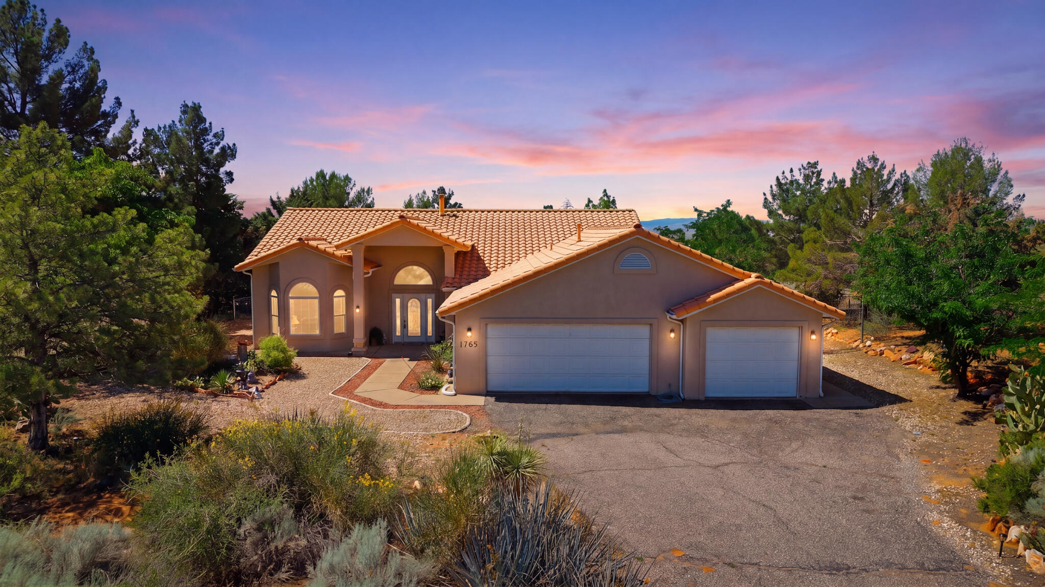 WINCHESTER HILLS - Residential