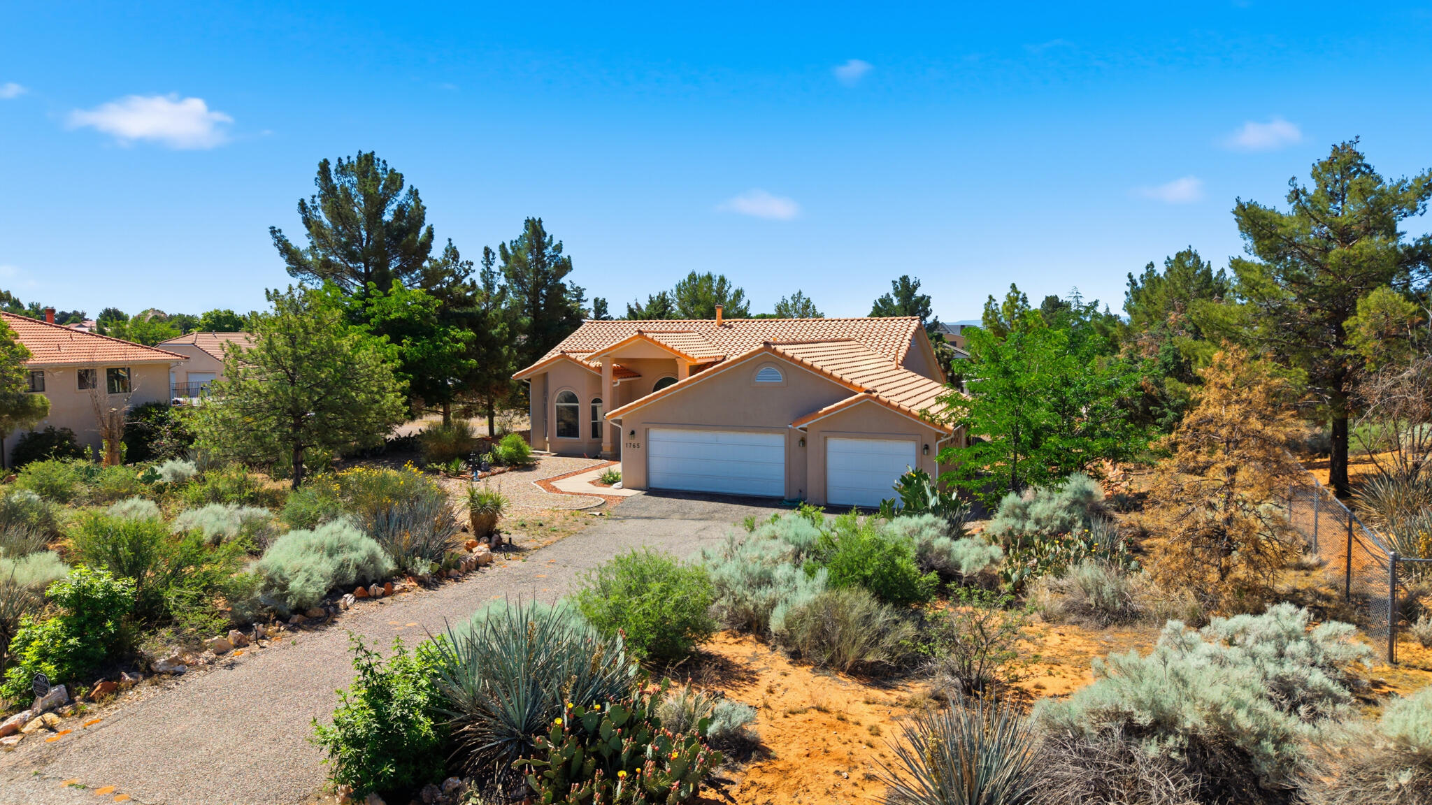 WINCHESTER HILLS - Residential