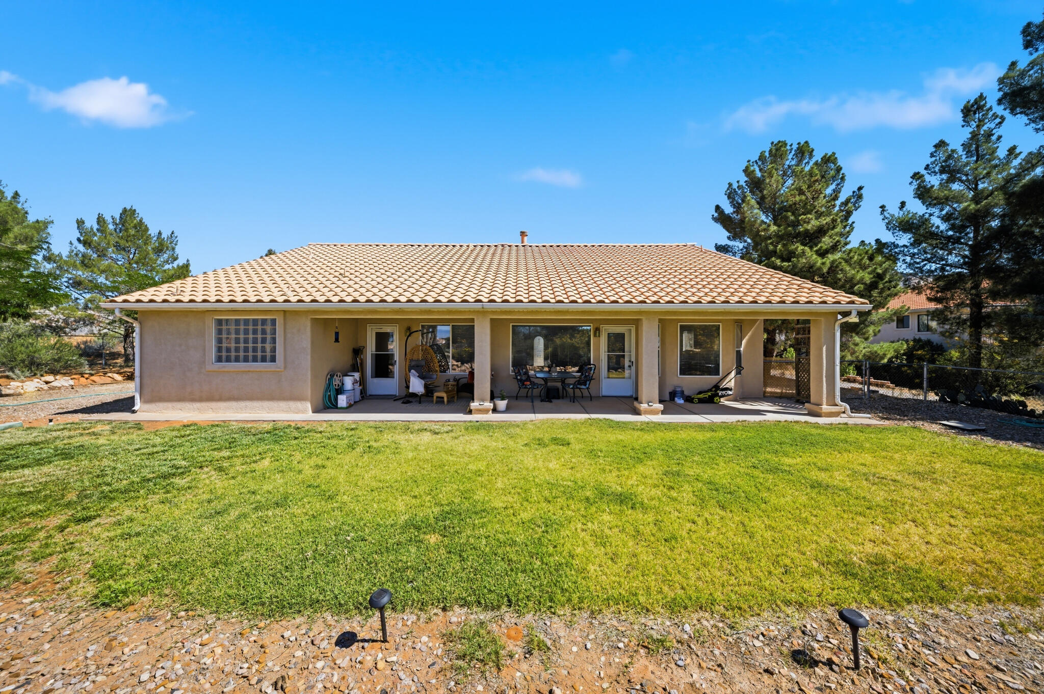 WINCHESTER HILLS - Residential