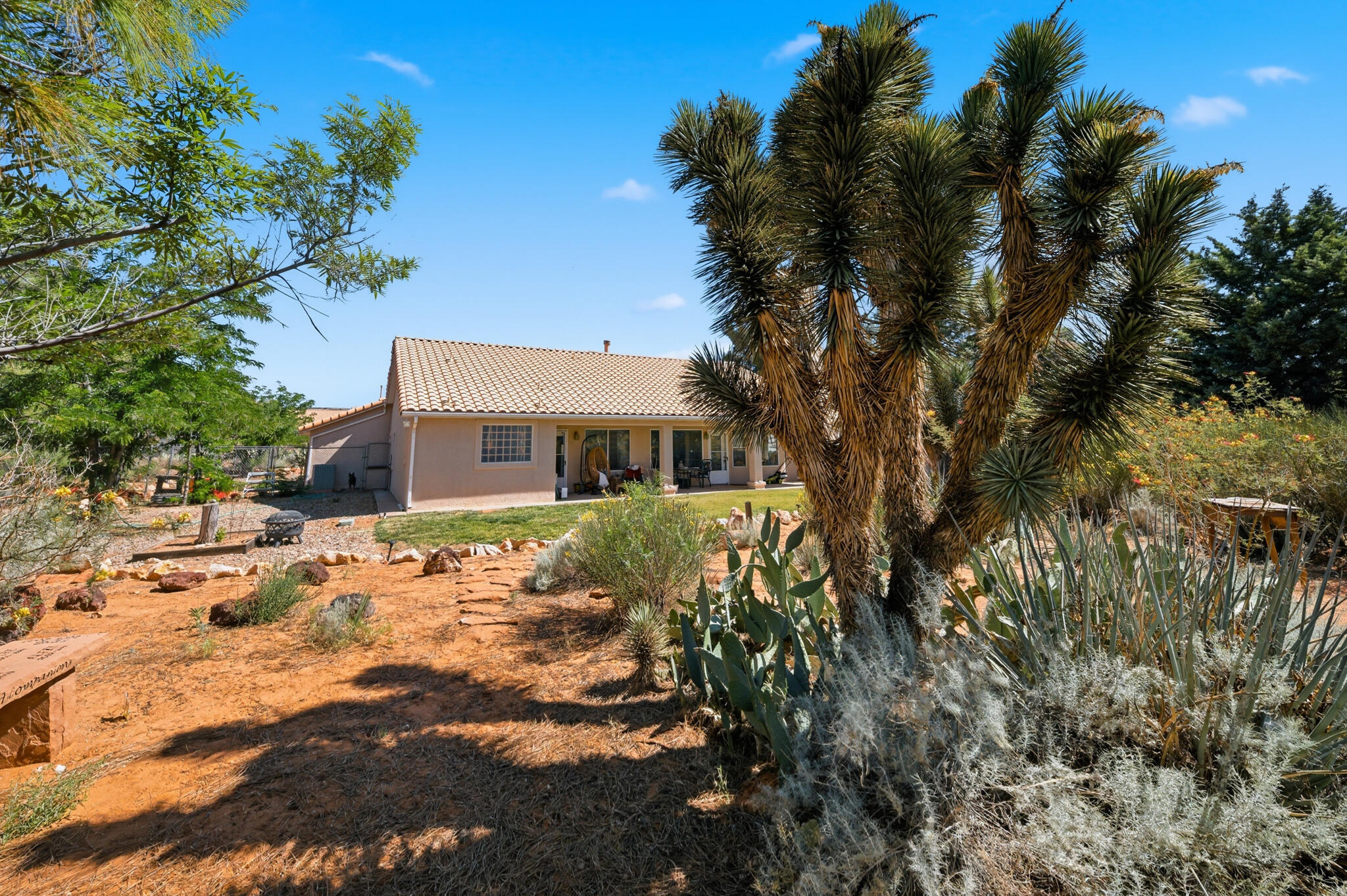 WINCHESTER HILLS - Residential