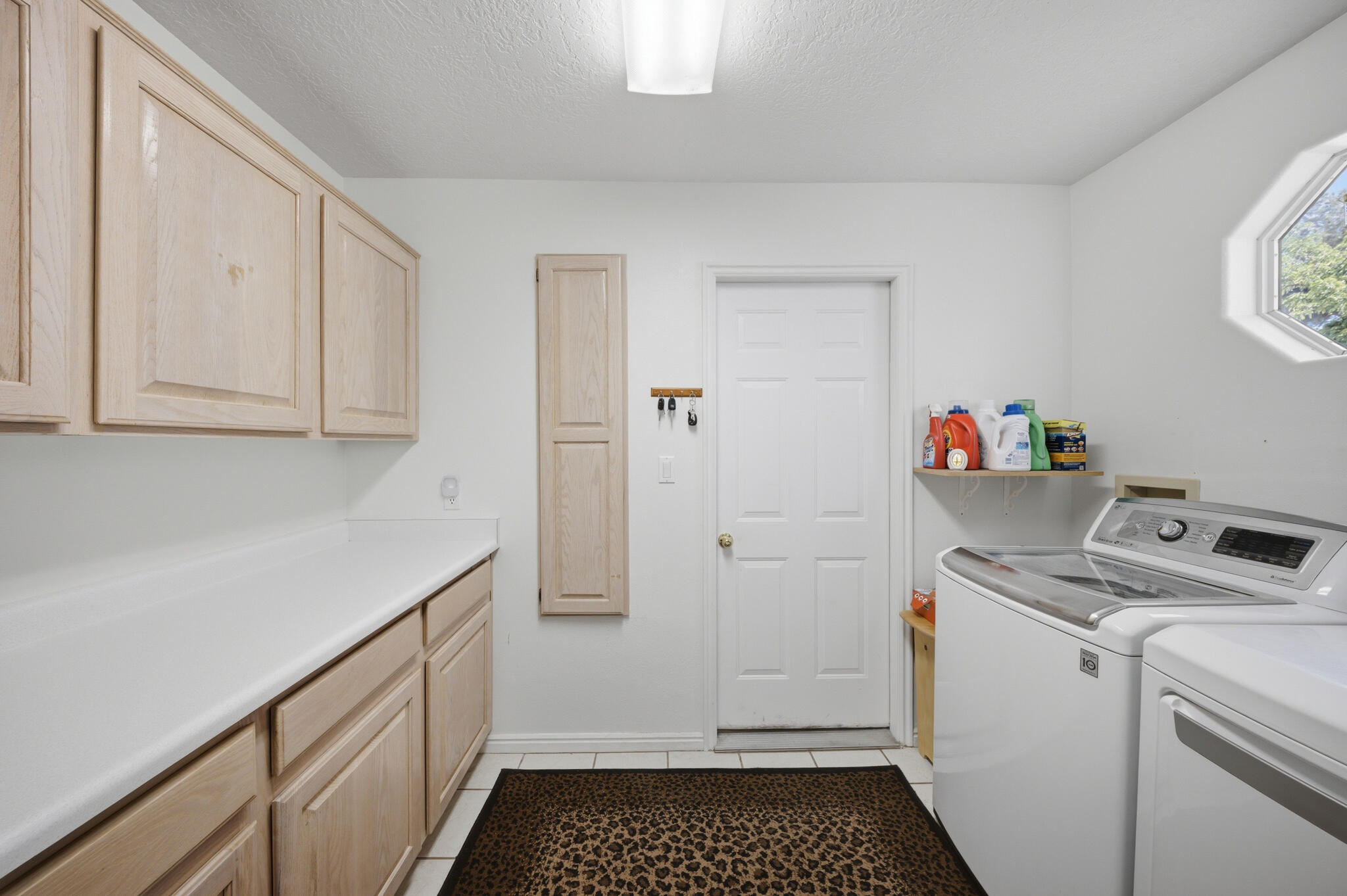 WINCHESTER HILLS - Residential