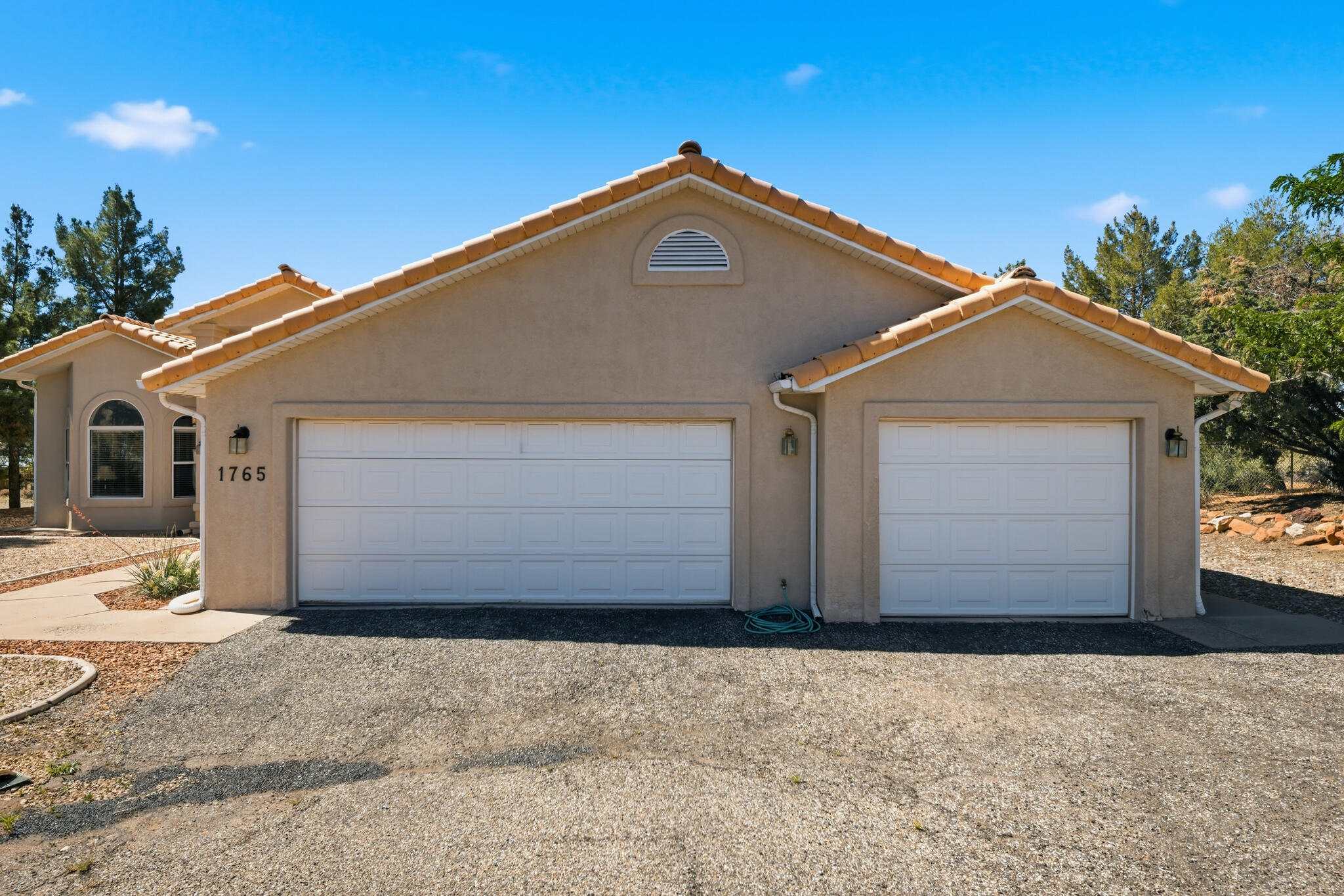 WINCHESTER HILLS - Residential