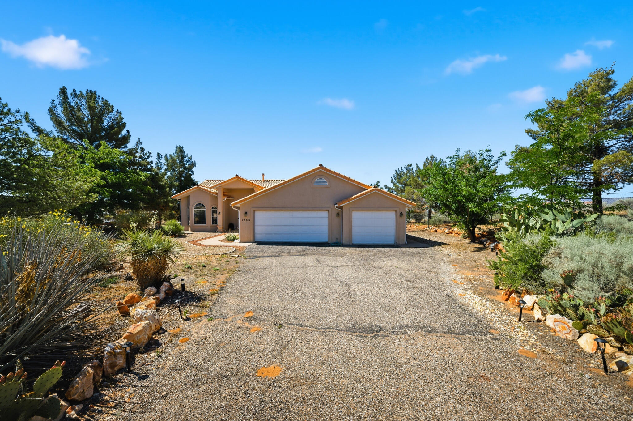 WINCHESTER HILLS - Residential