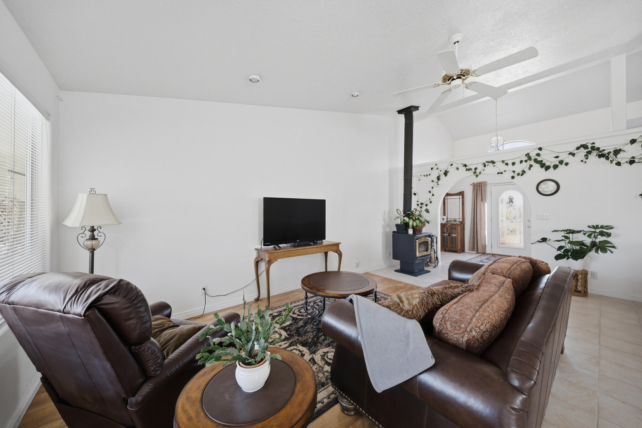WINCHESTER HILLS - Residential