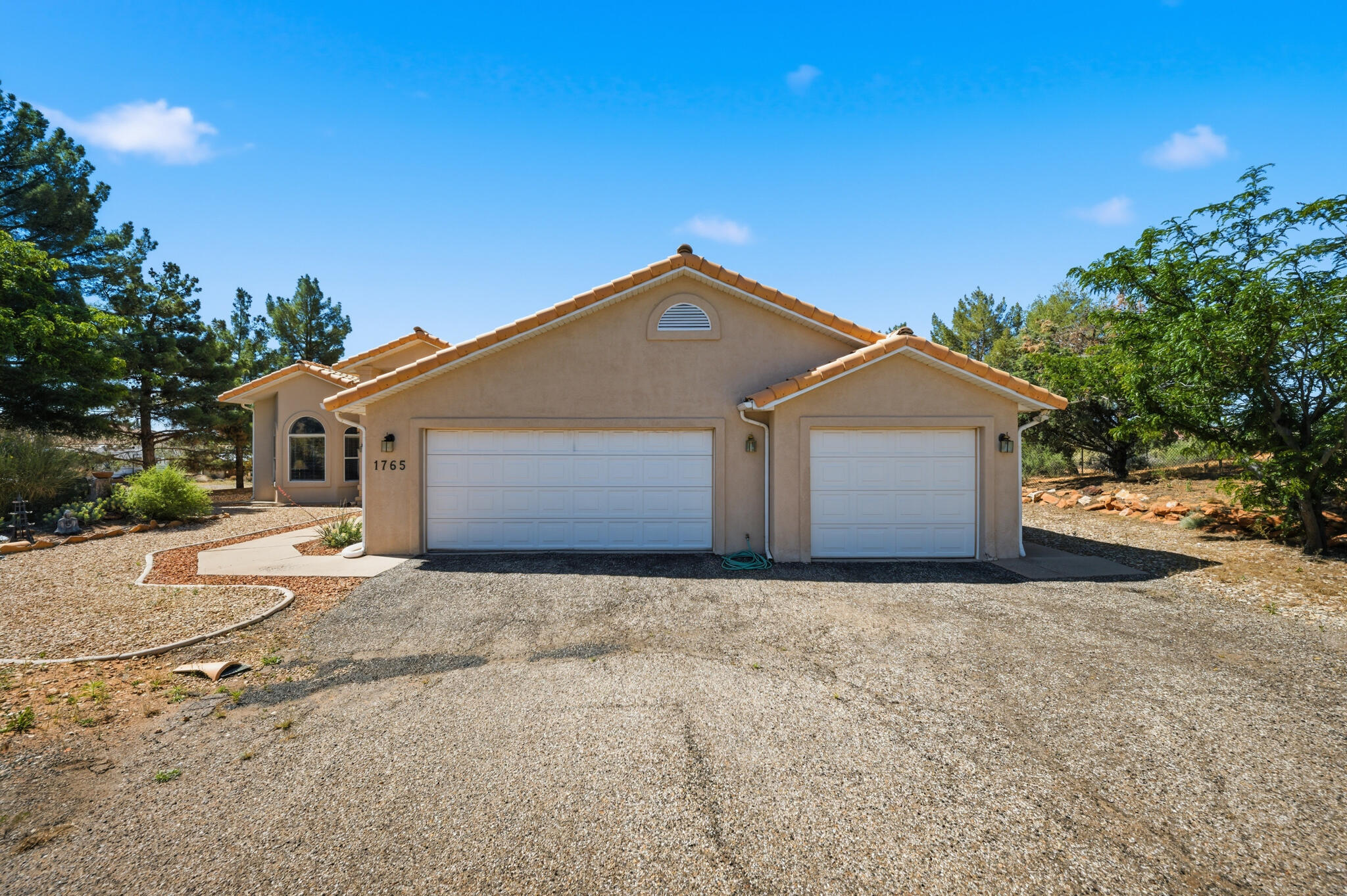 WINCHESTER HILLS - Residential
