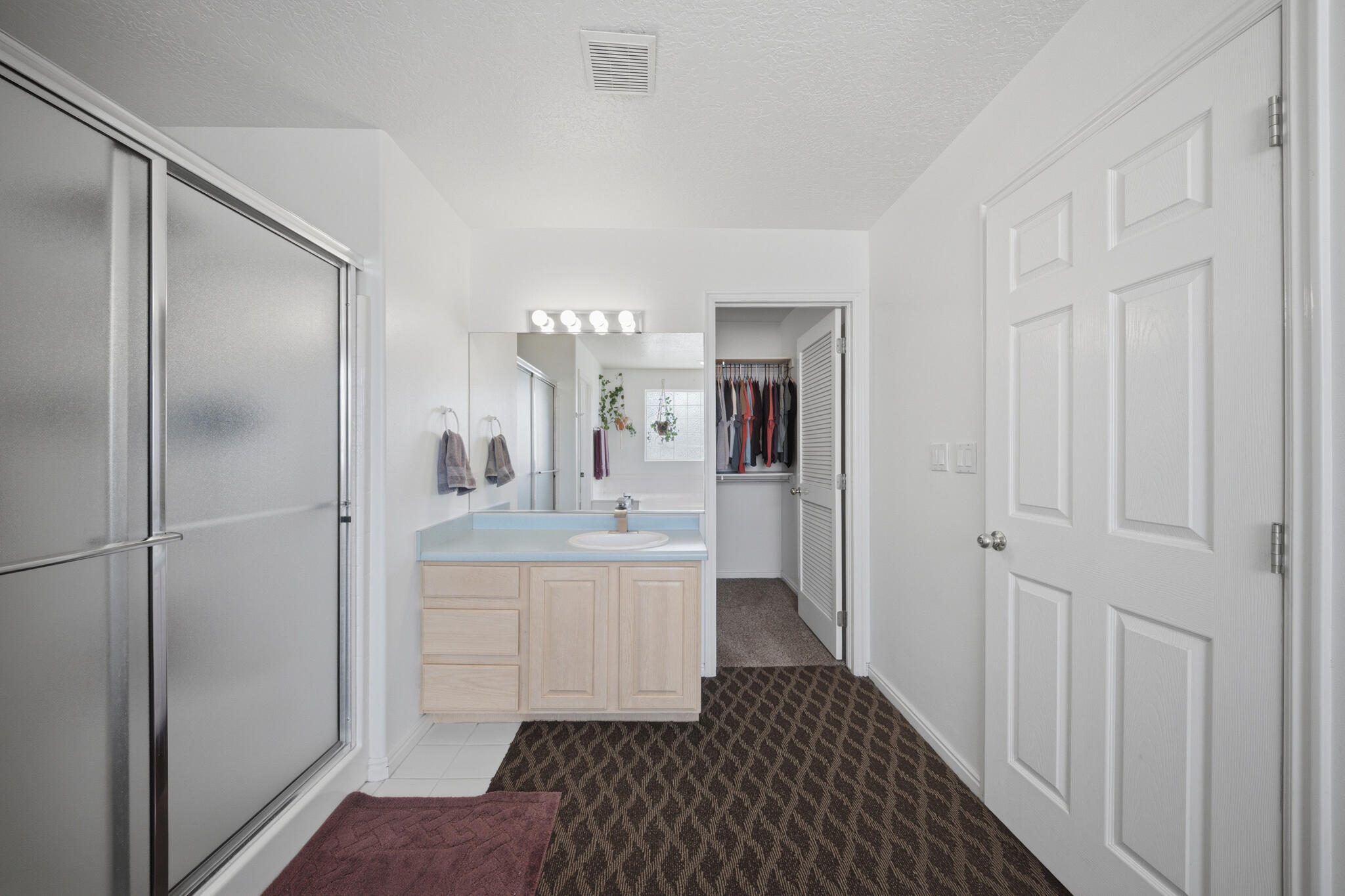 WINCHESTER HILLS - Residential