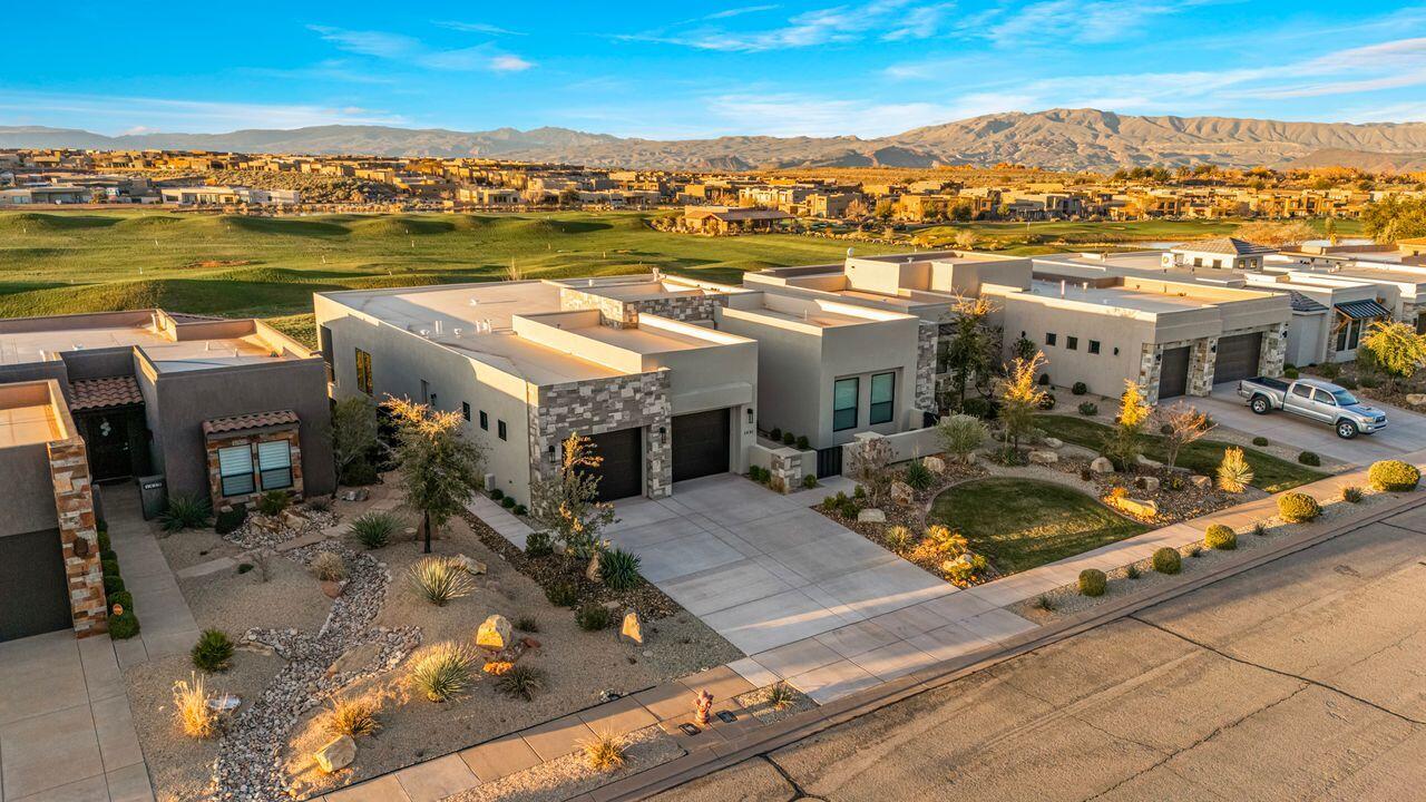 LEDGES OF ST GEORGE - Residential