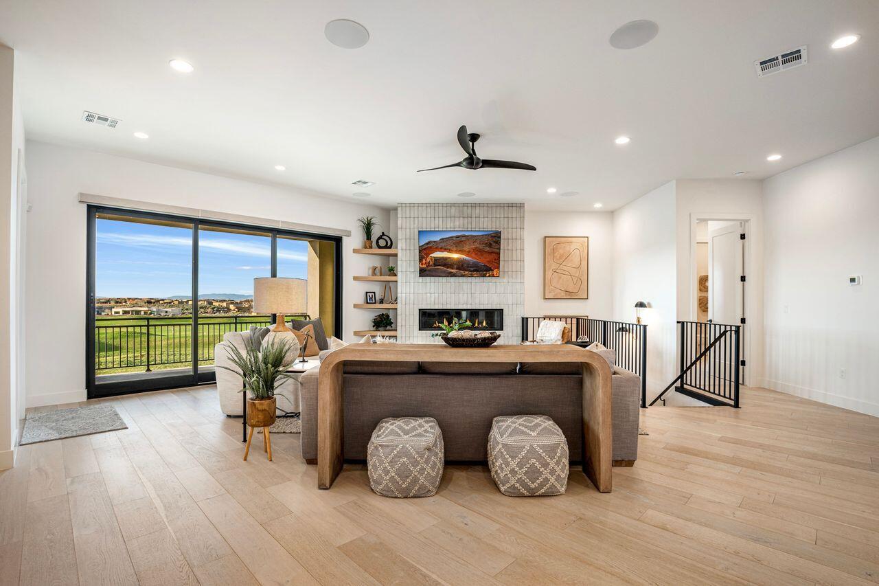 LEDGES OF ST GEORGE - Residential