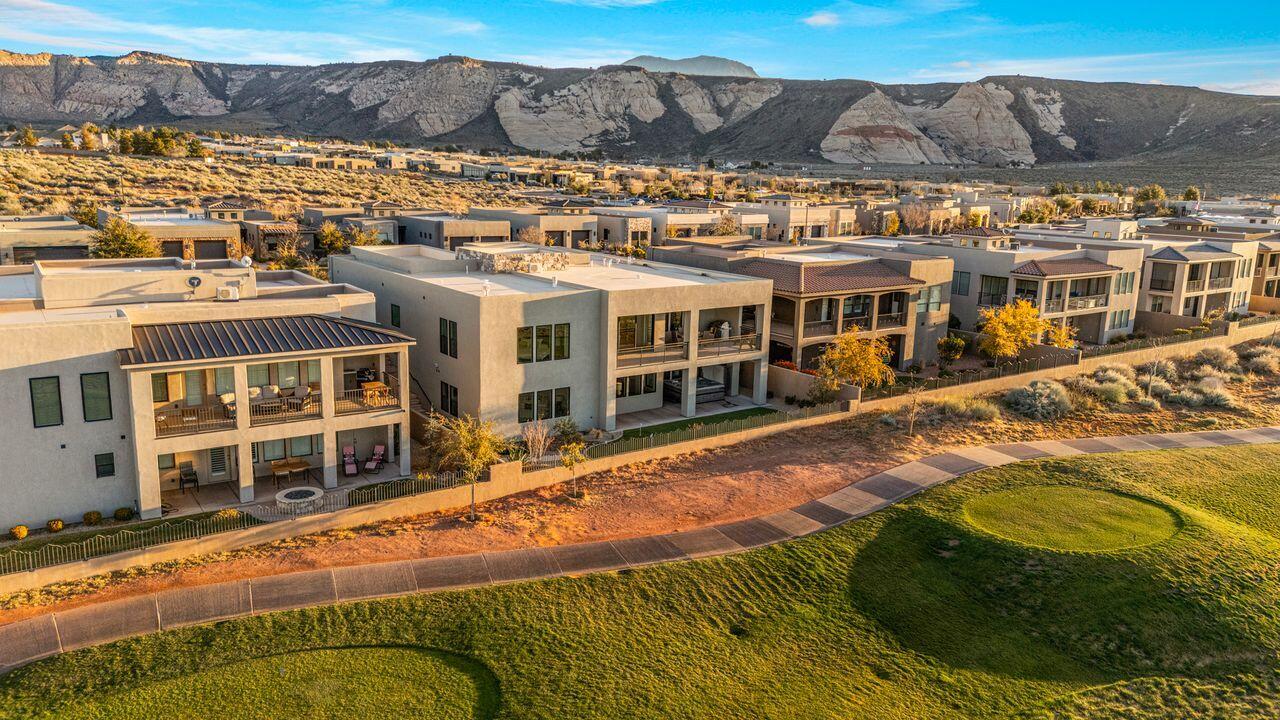 LEDGES OF ST GEORGE - Residential