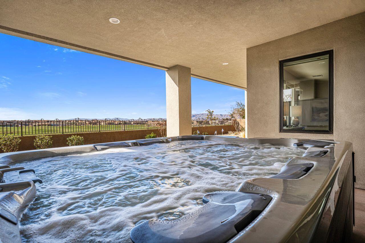 LEDGES OF ST GEORGE - Residential