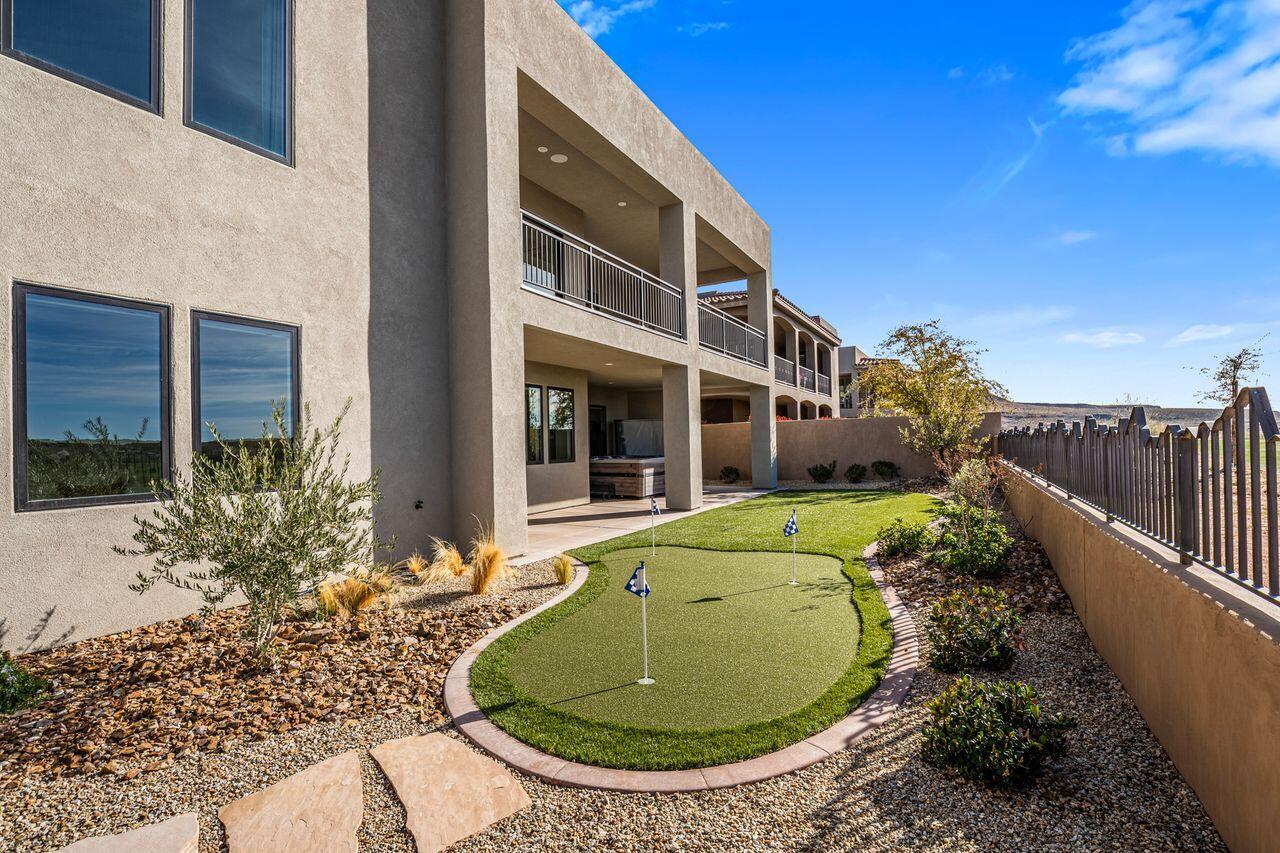 LEDGES OF ST GEORGE - Residential