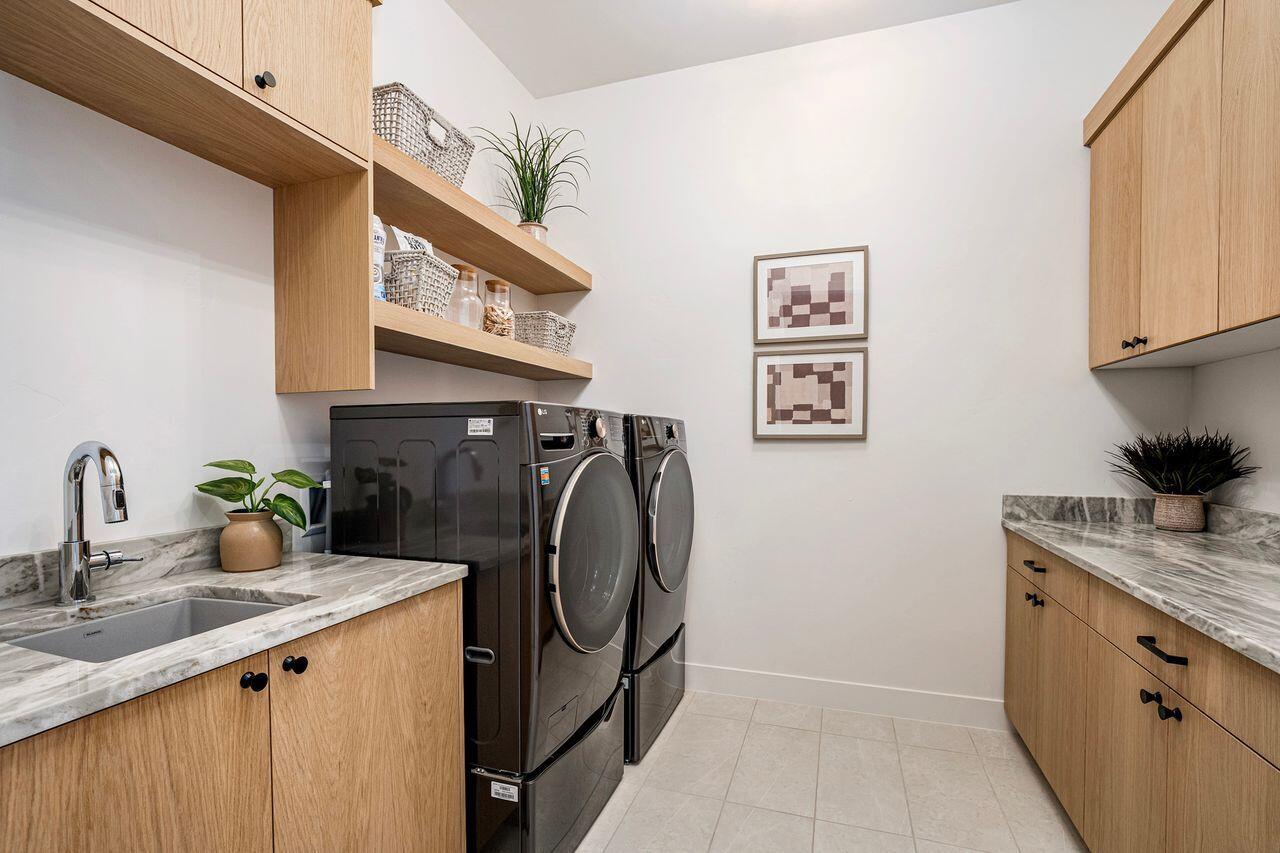 LEDGES OF ST GEORGE - Residential