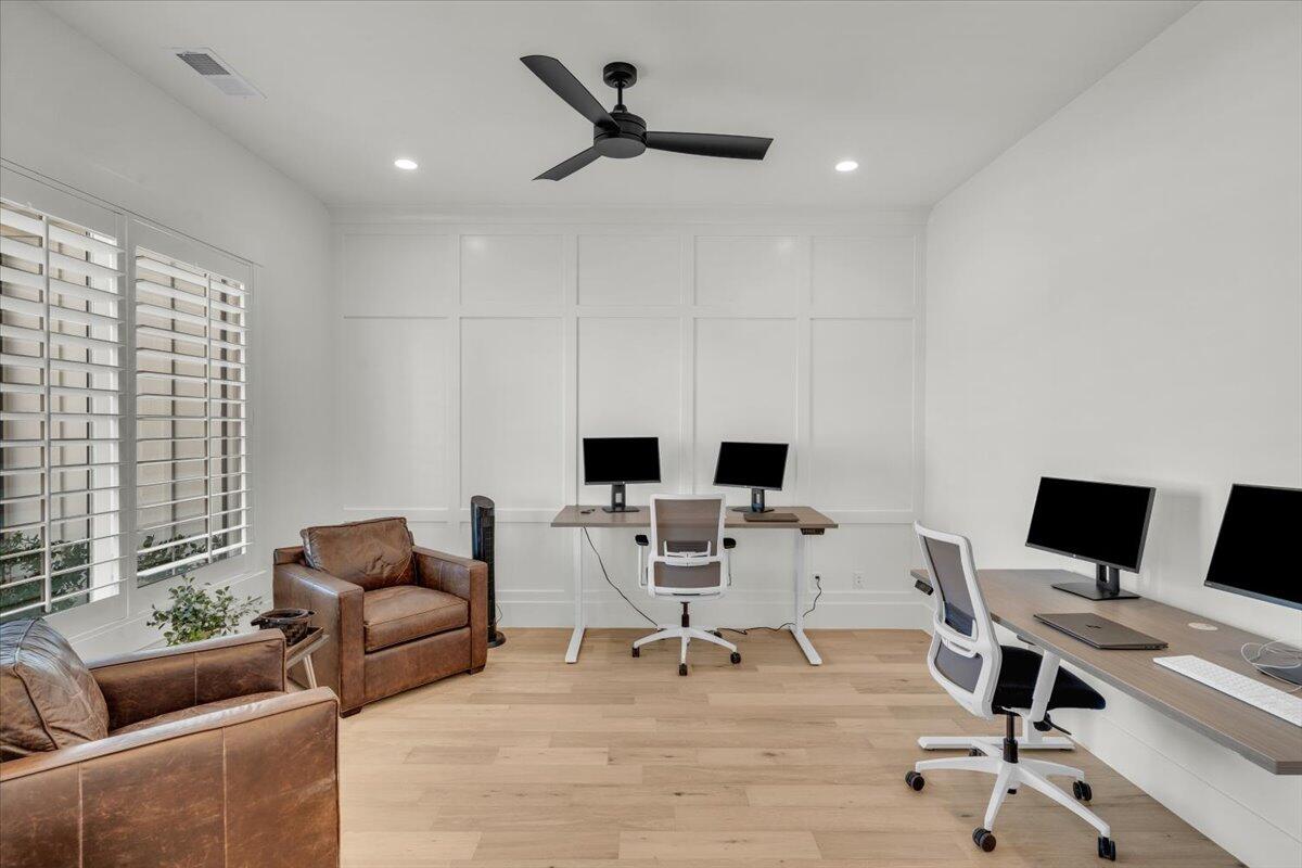 TONAQUINT COVE - Residential