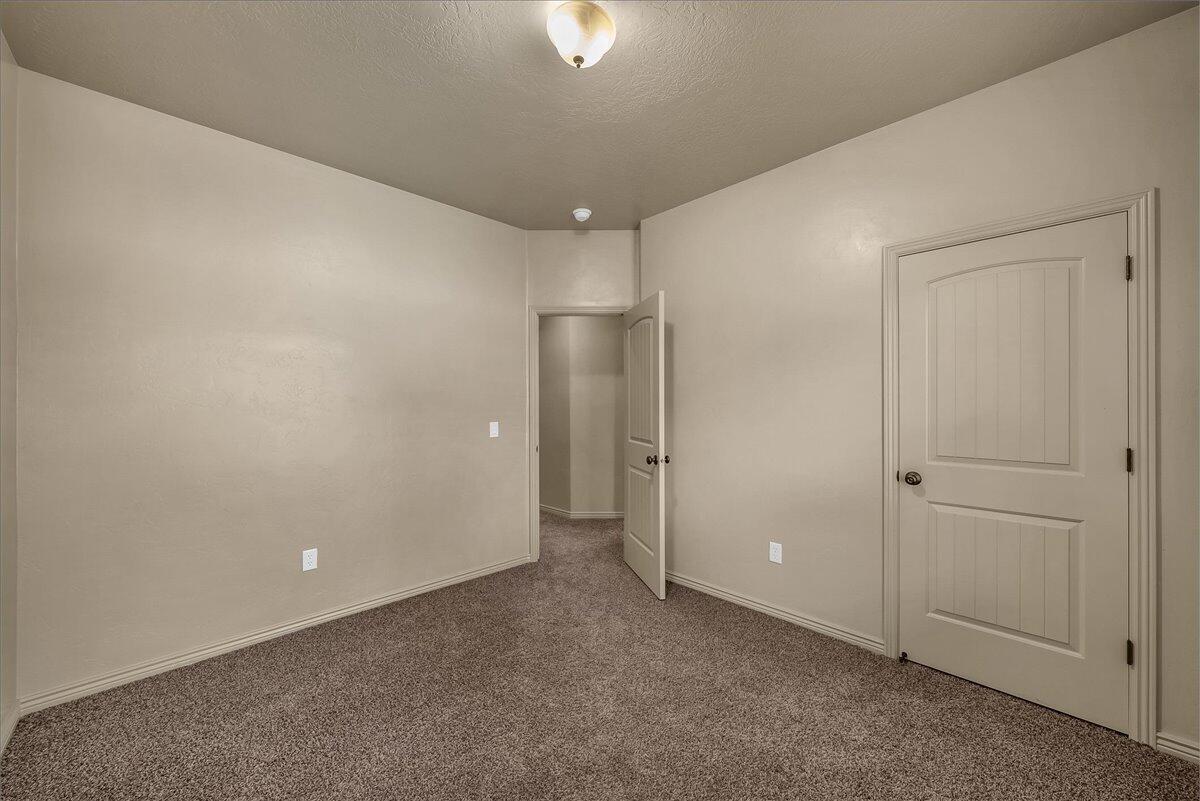 STONEHEDGE AT THE WASHINGTON BENCH - Residential